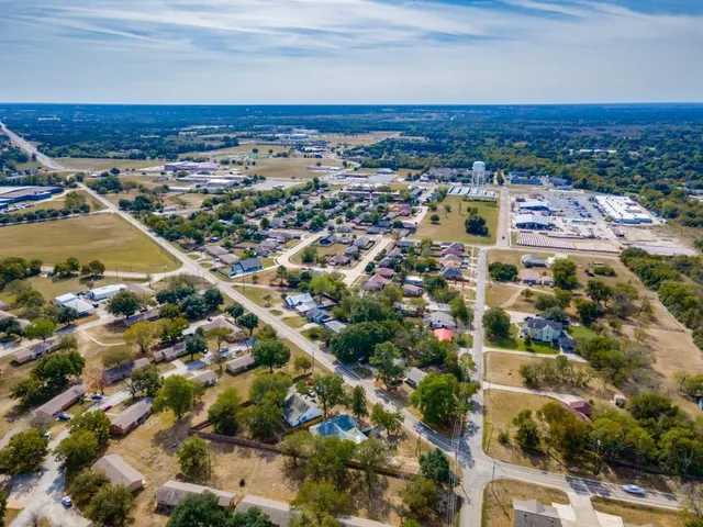 $220,000 | 530 Maple Street, Commerce, TX 75428