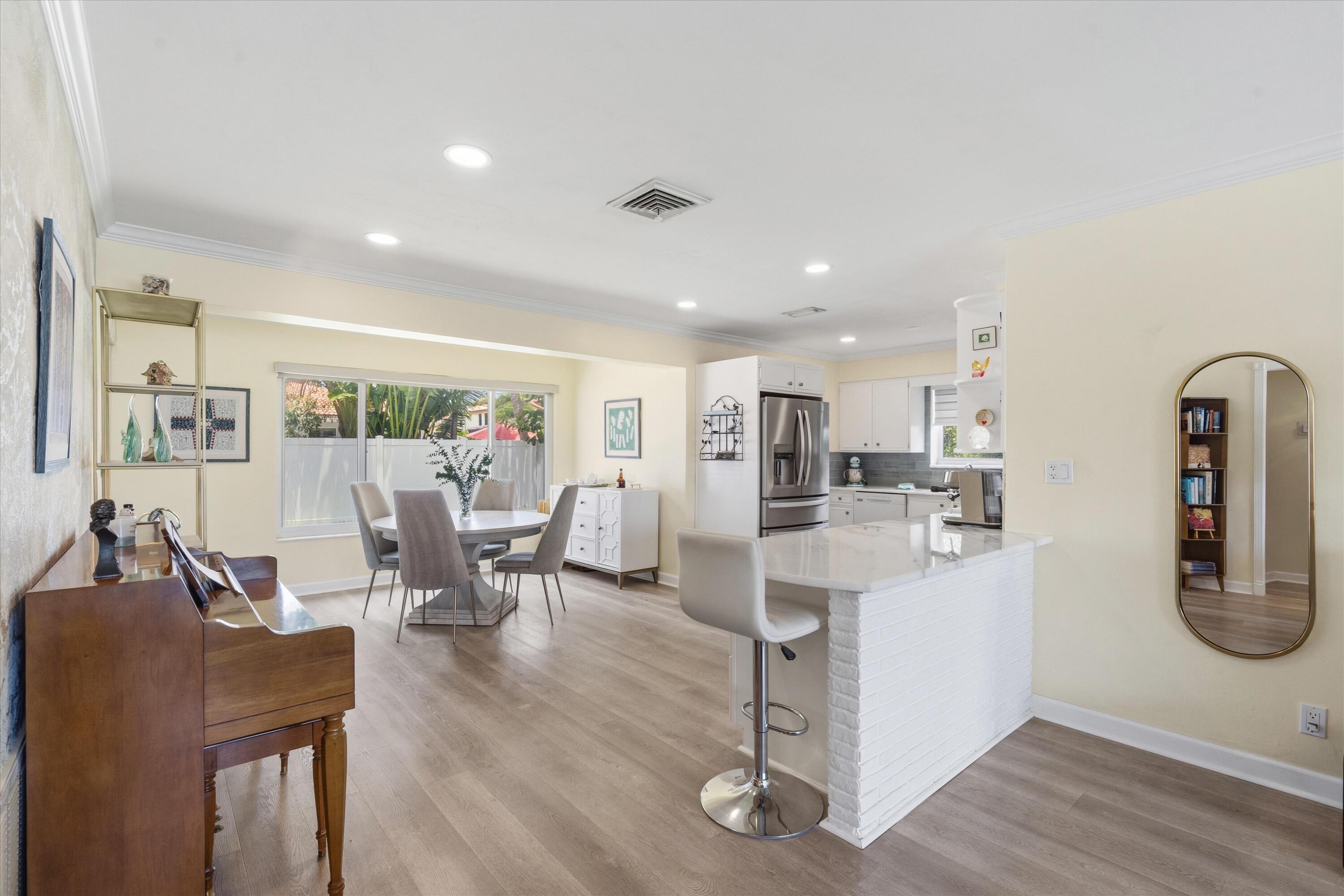 801 Berkley Street Boca Raton, FL 33487 - Photo 8 of 32 08-801 Berkley Street Boca Raton, FL-122