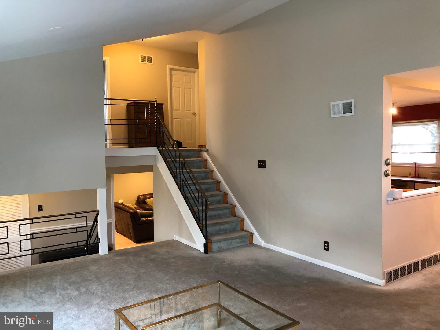9214 Burbank Road Philadelphia, PA 19115 - Photo 12 of 24