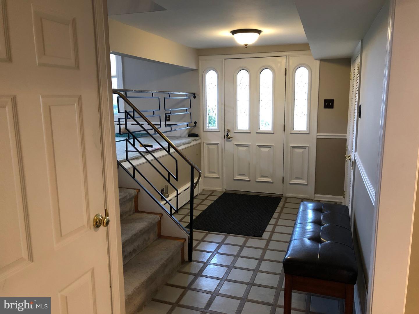 9214 Burbank Road Philadelphia, PA 19115 - Photo 9 of 24