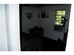 8 Garvin Road Derry, NH 03038 - Photo 8 of 9