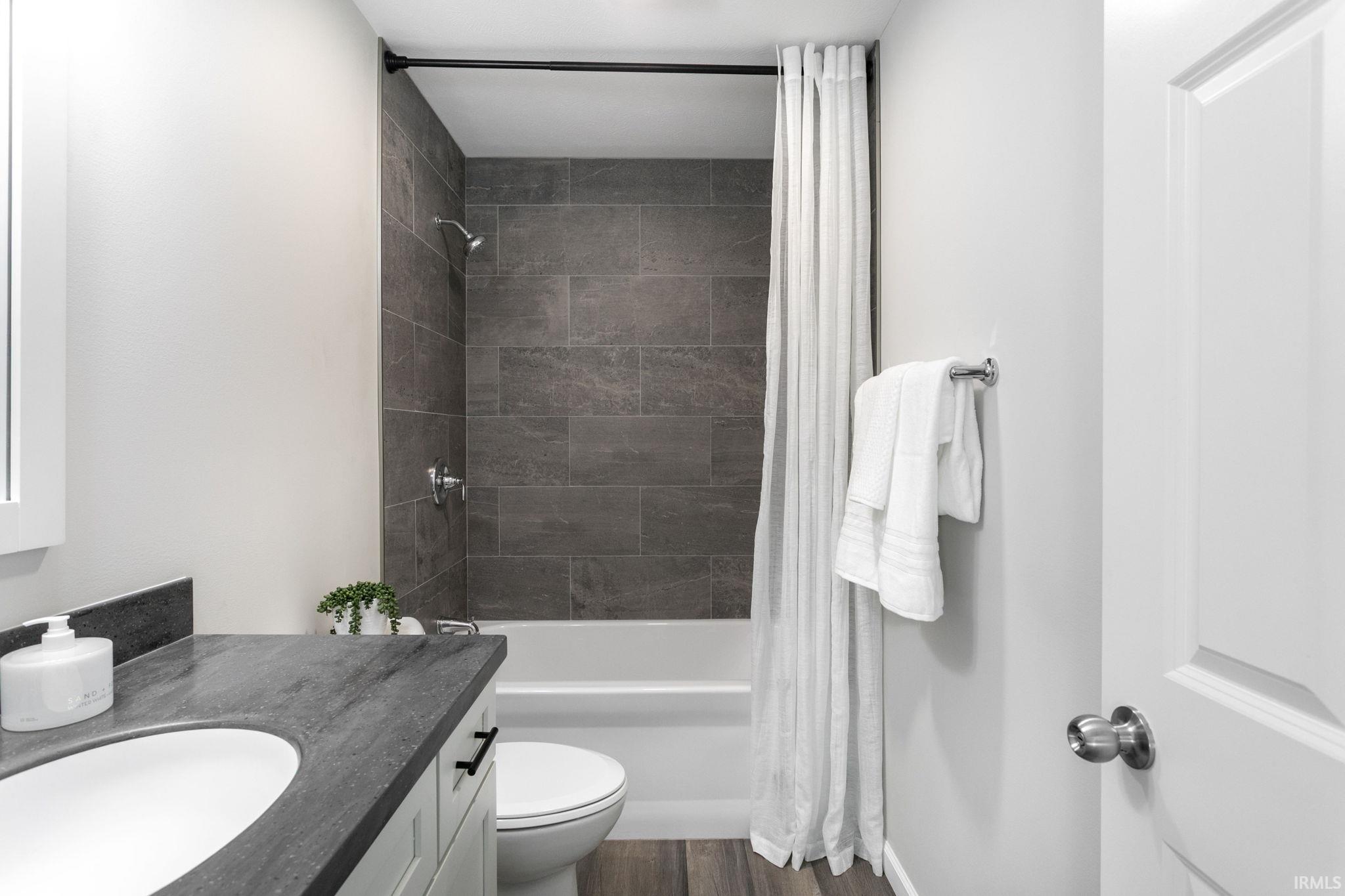 5428 Raleigh Drive South Bend, IN 46614 - Photo 19 of 33