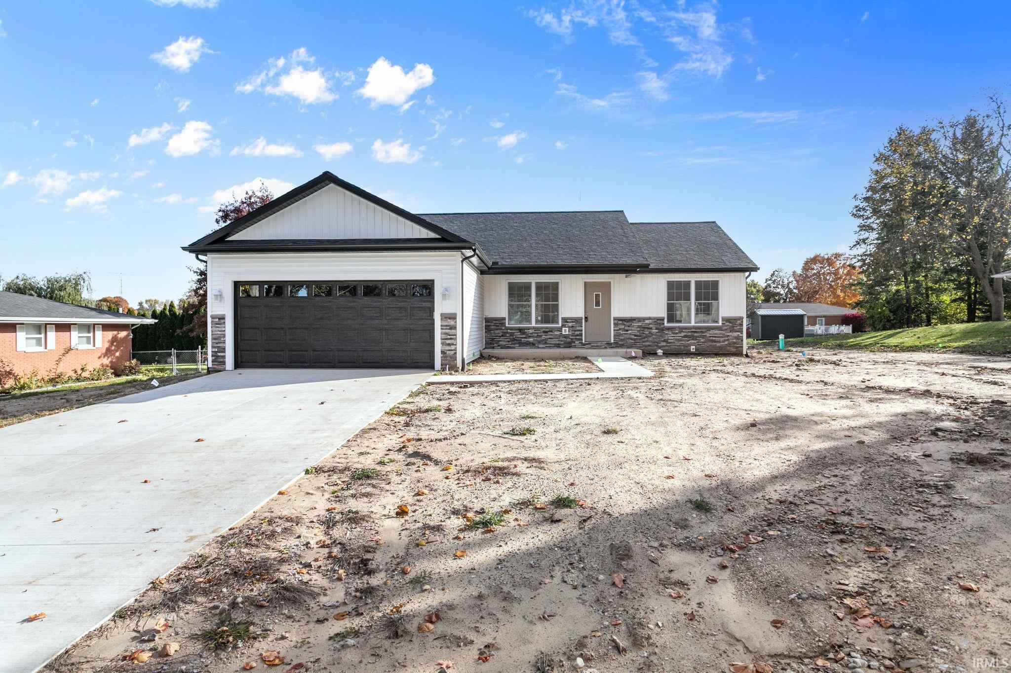 5428 Raleigh Drive South Bend, IN 46614 - Photo 2 of 33