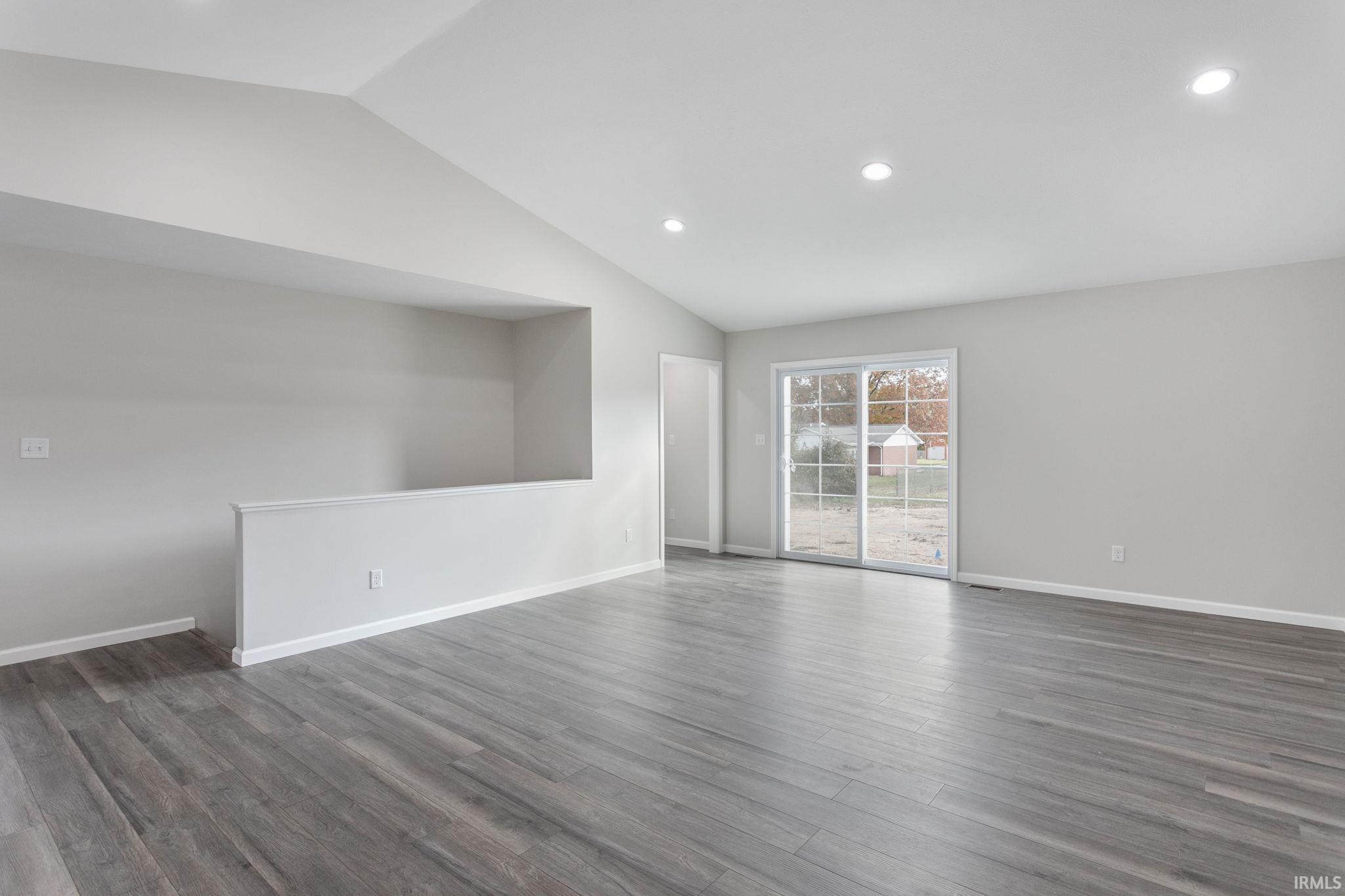 5428 Raleigh Drive South Bend, IN 46614 - Photo 6 of 33