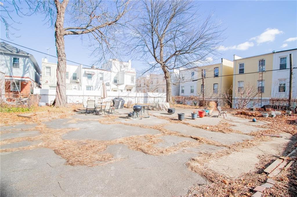 7259 Shore Road, Unit 6G Brooklyn, NY 11209 - Photo 26 of 30 a view of city view