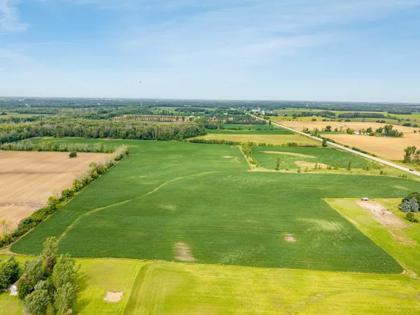 $799,000 | N3879 State Highway, Pulaski, WI 54162