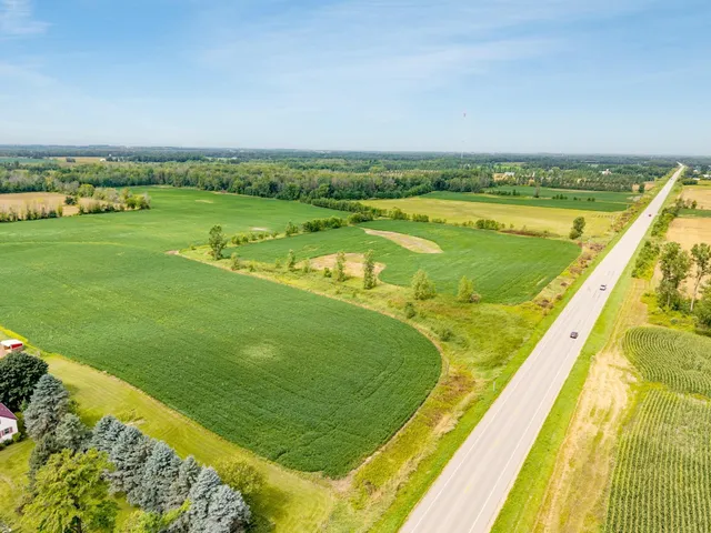$839,900 | N3879 State Highway, Pulaski, WI 54162