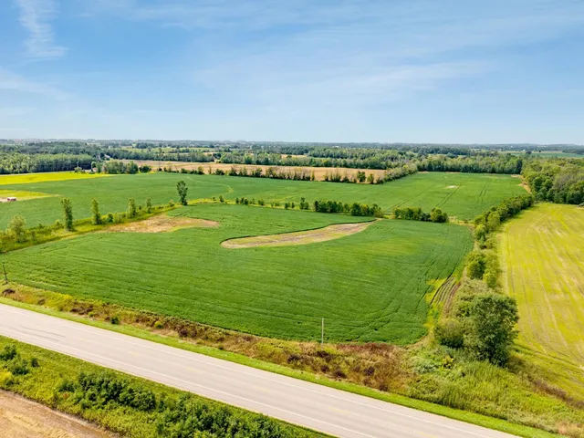 $839,900 | N3879 State Highway, Pulaski, WI 54162