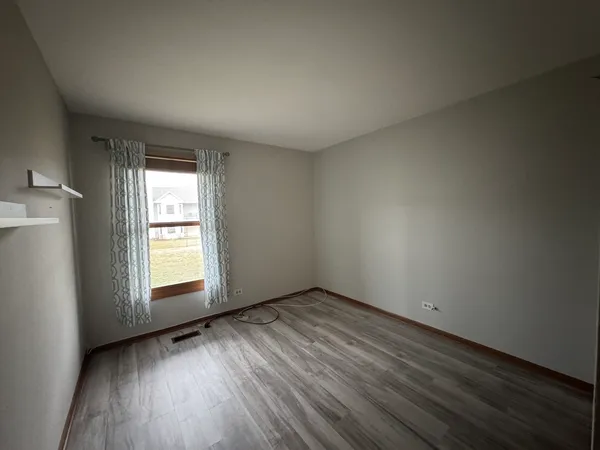 $2,399 | 1871 Fox Run Drive, Unit A, Elk Grove Village, IL 60007