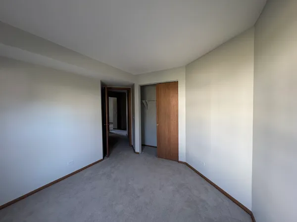 $2,399 | 1871 Fox Run Drive, Unit A, Elk Grove Village, IL 60007