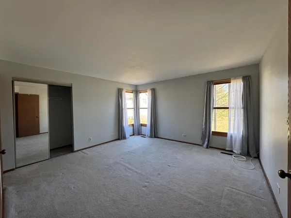 $2,399 | 1871 Fox Run Drive, Unit A, Elk Grove Village, IL 60007