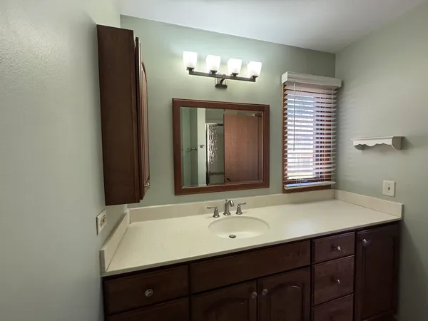 $2,399 | 1871 Fox Run Drive, Unit A, Elk Grove Village, IL 60007