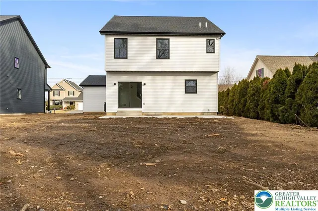 $599,900 | 1330 Lincoln Street, Catasauqua, PA 18032