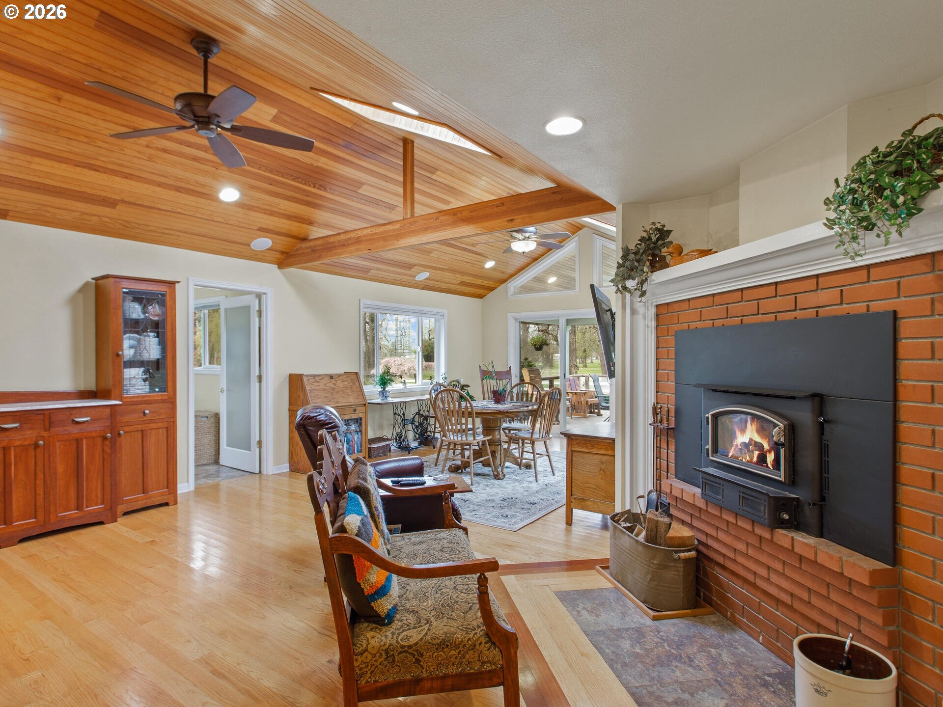 12063 Golf Lane Southeast Sublimity, OR 97385 - Photo 13 of 48