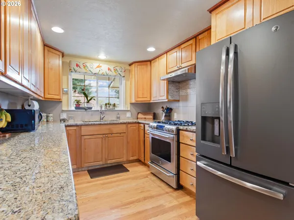 $799,000 | 12063 Golf Lane Southeast, Sublimity, OR 97385