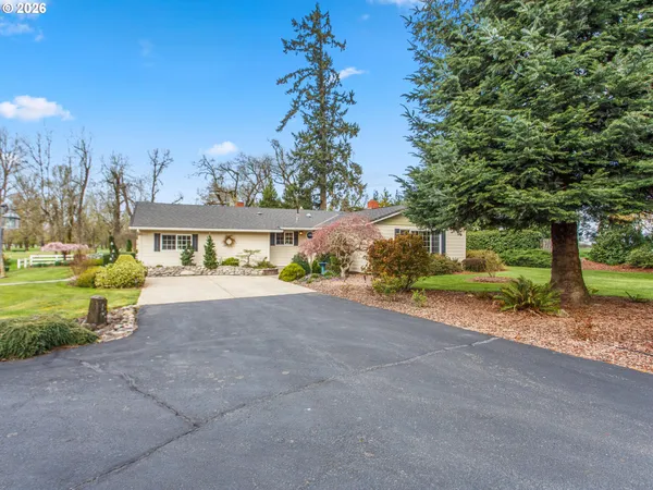 $799,000 | 12063 Golf Lane Southeast, Sublimity, OR 97385