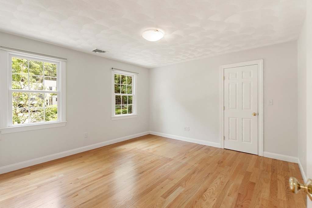 25 Richard Road Lexington, MA 02421 - Photo 21 of 32 Gallery Image 21