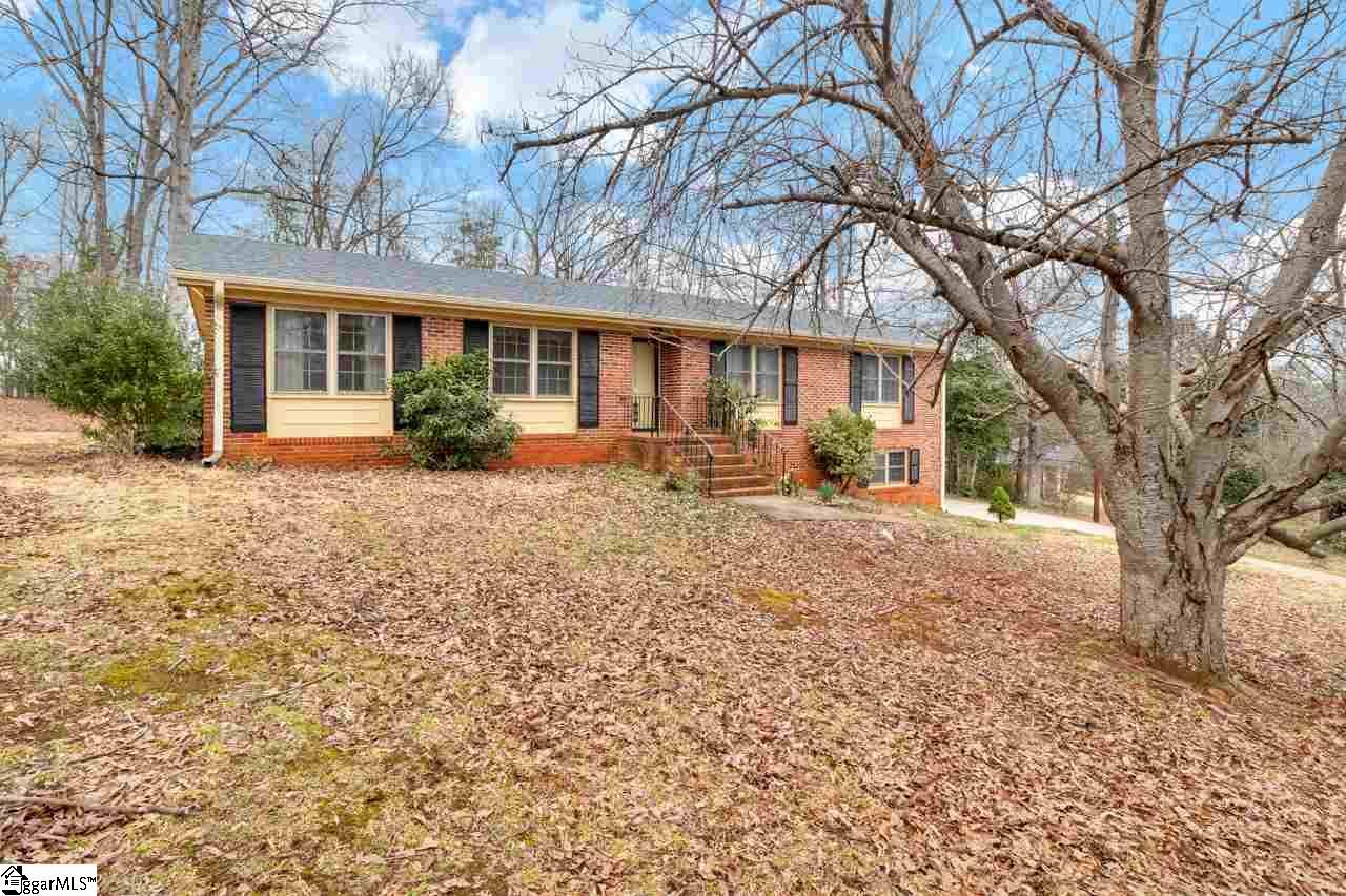 111 Waterloo Circle Greer, SC 29650 - Photo 2 of 34 Gallery Image 2