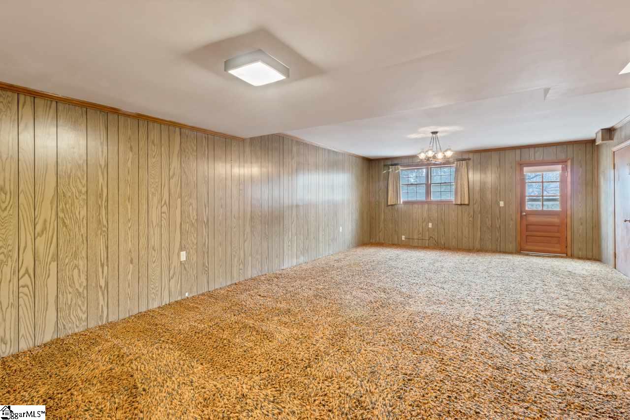 111 Waterloo Circle Greer, SC 29650 - Photo 12 of 34 Gallery Image 12