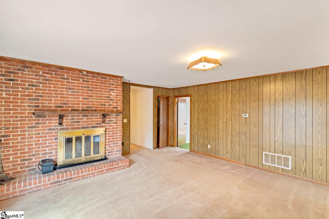 111 Waterloo Circle Greer, SC 29650 - Photo 13 of 34 Gallery Image 13