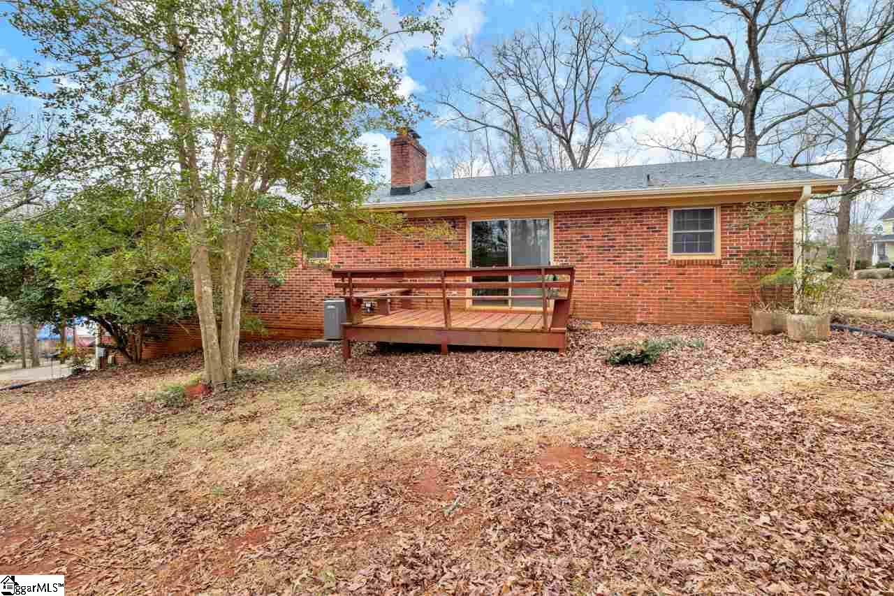 111 Waterloo Circle Greer, SC 29650 - Photo 14 of 34 Gallery Image 14