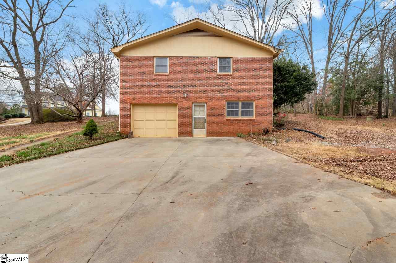 111 Waterloo Circle Greer, SC 29650 - Photo 34 of 34 Gallery Image 34