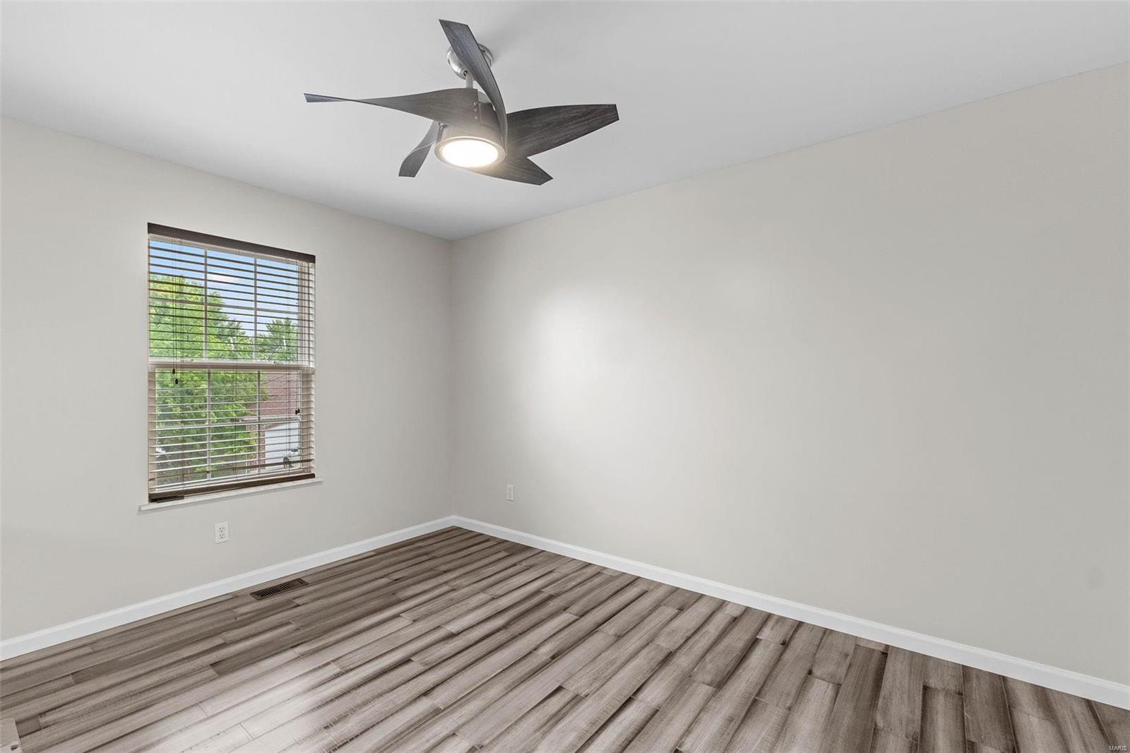 210 Ruggles Road Ferguson, MO 63135 - Photo 18 of 21 Gallery Image 18