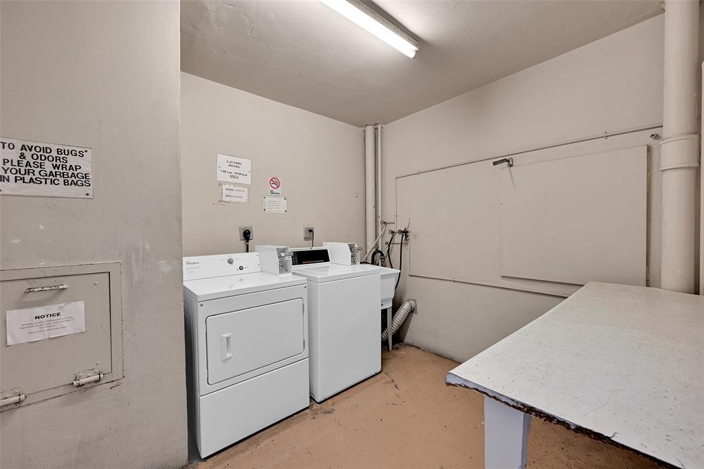 2350 Northeast 14th Street Causeway, Unit 609 Pompano Beach, FL 33062 - Photo 20 of 42 a utility room with dryer and washer