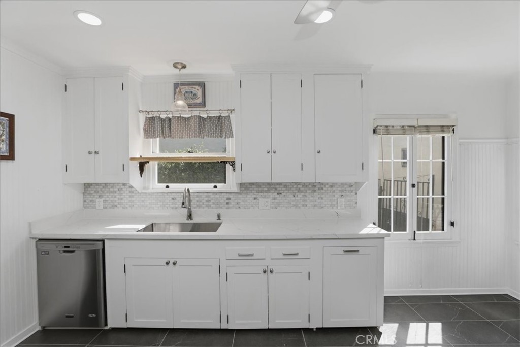 4593 Merrill Avenue Riverside, CA 92506 - Photo 17 of 34