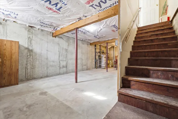 $299,900 | 180 Spruce Street, Unit A, Manchester, NH 03103