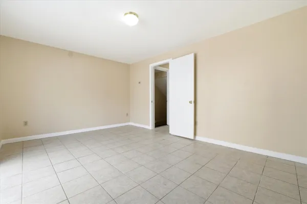 $299,900 | 180 Spruce Street, Unit A, Manchester, NH 03103