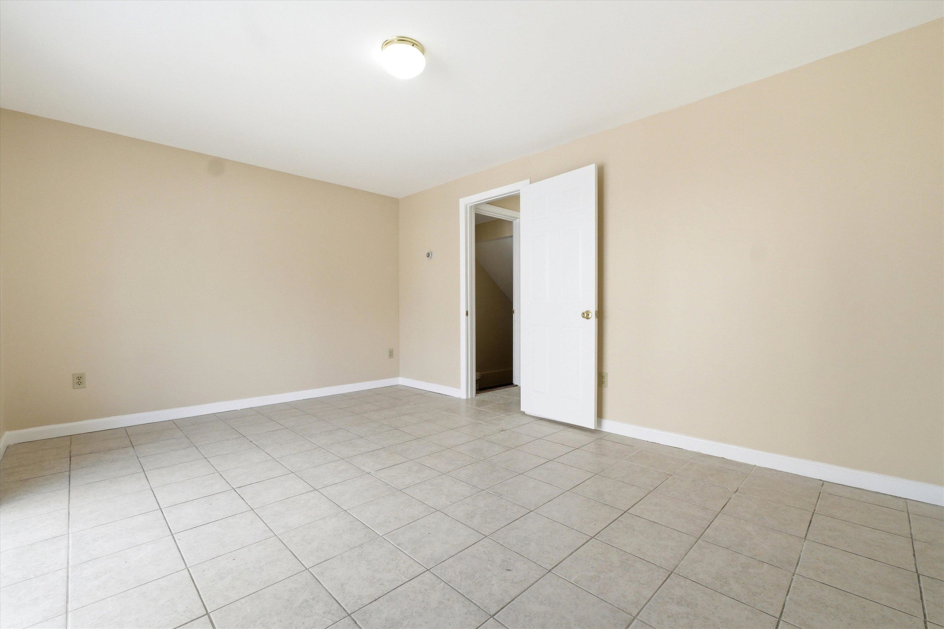 180 Spruce Street, Unit A Manchester, NH 03103 - Photo 10 of 26