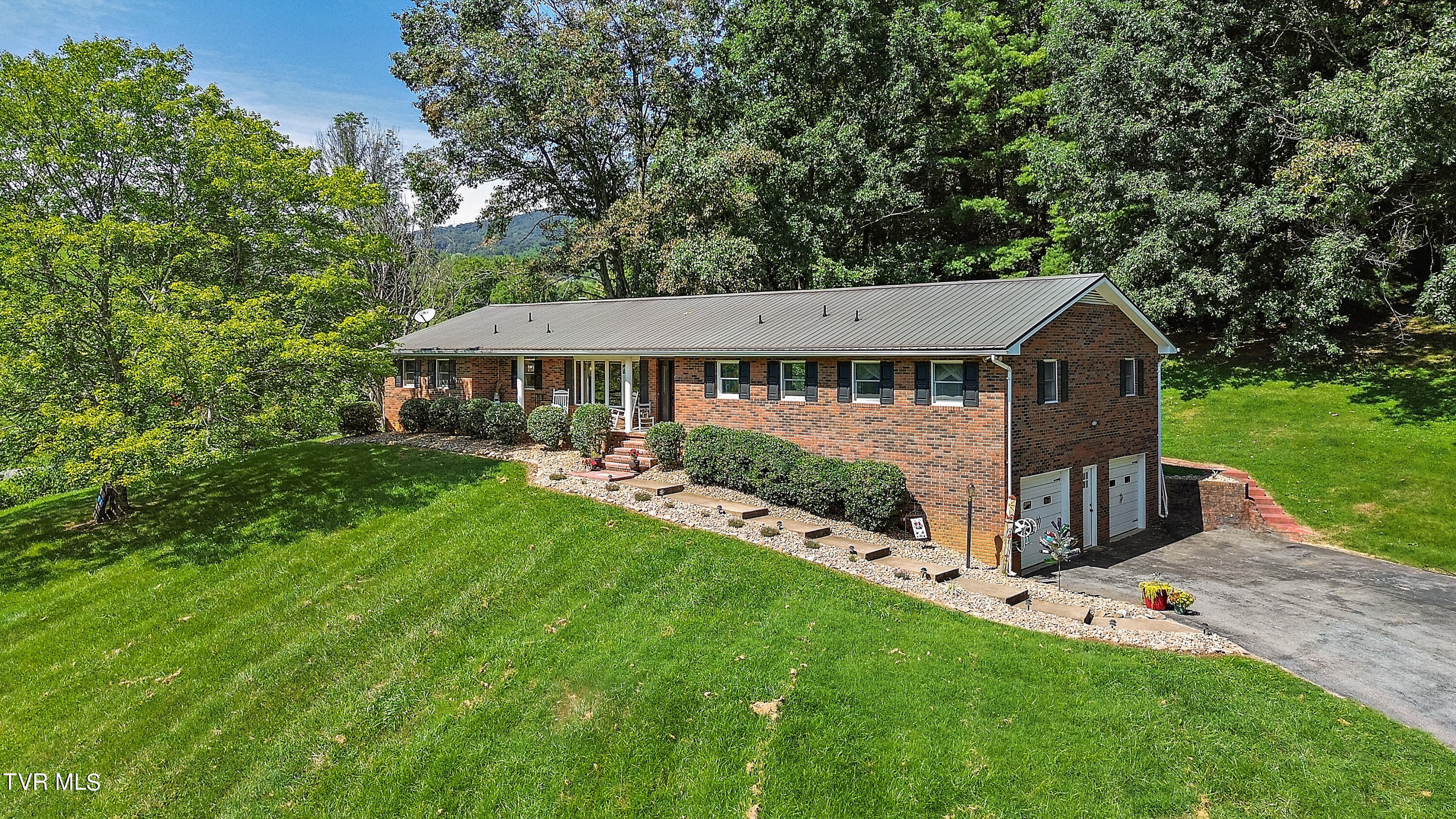 120 Rocky Branch Road Elizabethton, TN 37643 - Photo 3 of 73 DJI_0587_1