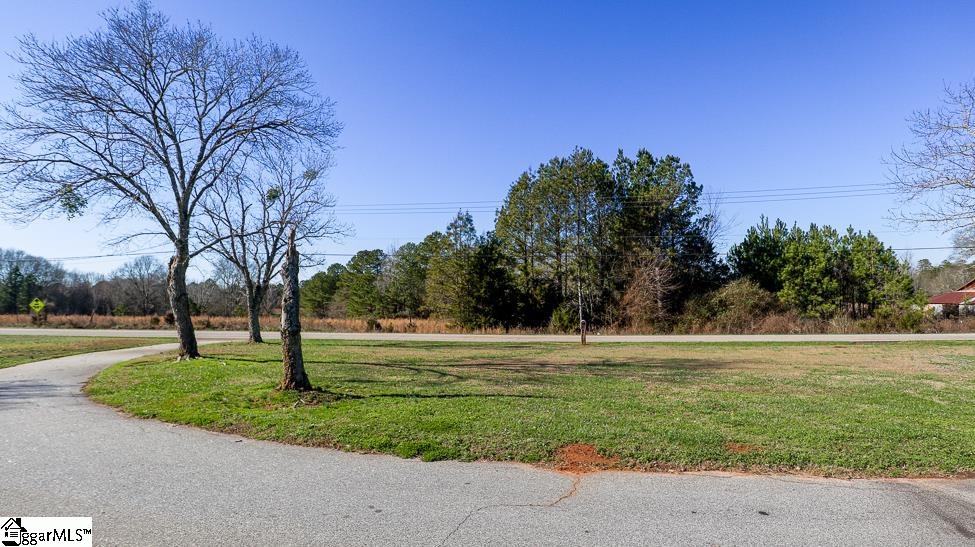 812 Old River Road Piedmont, SC 29673 - Photo 4 of 31
