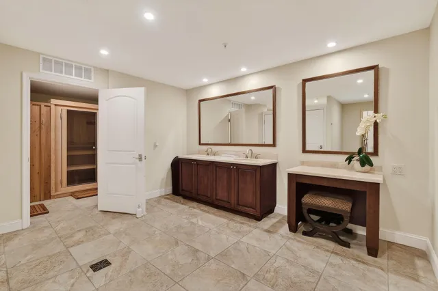 $1,195,000 | 5280 North Ocean Drive, Unit 11F, Singer Island, FL 33404