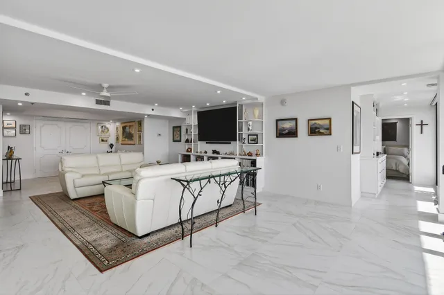 $1,195,000 | 5280 North Ocean Drive, Unit 11F, Singer Island, FL 33404