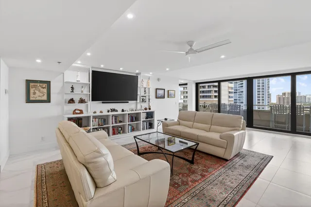 $1,195,000 | 5280 North Ocean Drive, Unit 11F, Singer Island, FL 33404