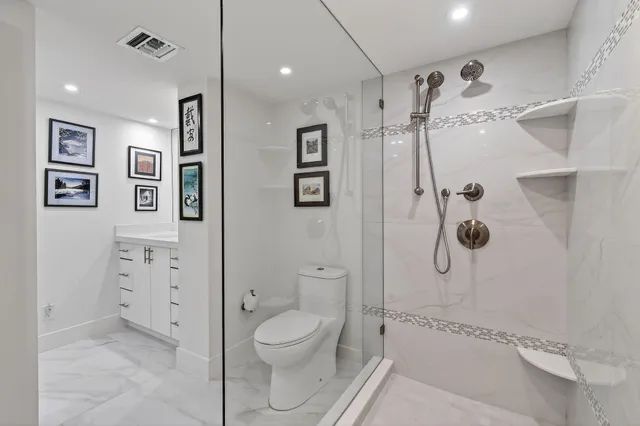 $1,195,000 | 5280 North Ocean Drive, Unit 11F, Singer Island, FL 33404