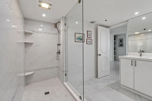 $1,195,000 | 5280 North Ocean Drive, Unit 11F, Singer Island, FL 33404