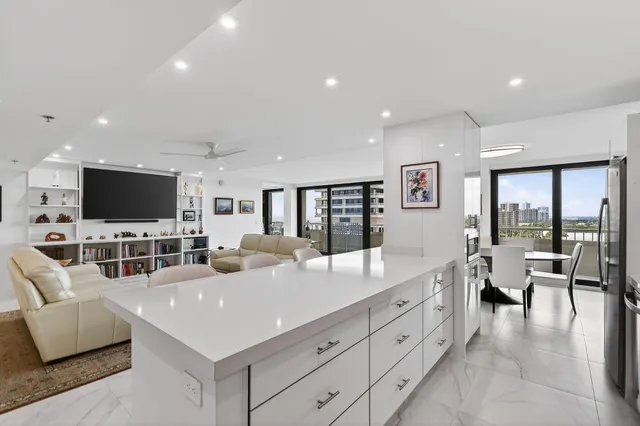 $1,195,000 | 5280 North Ocean Drive, Unit 11F, Singer Island, FL 33404