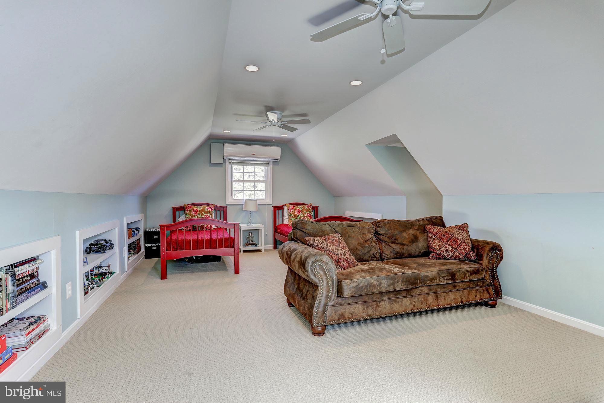 8967 Woodward Road Marshall, VA 20115 - Photo 20 of 29 Oversize bonus room