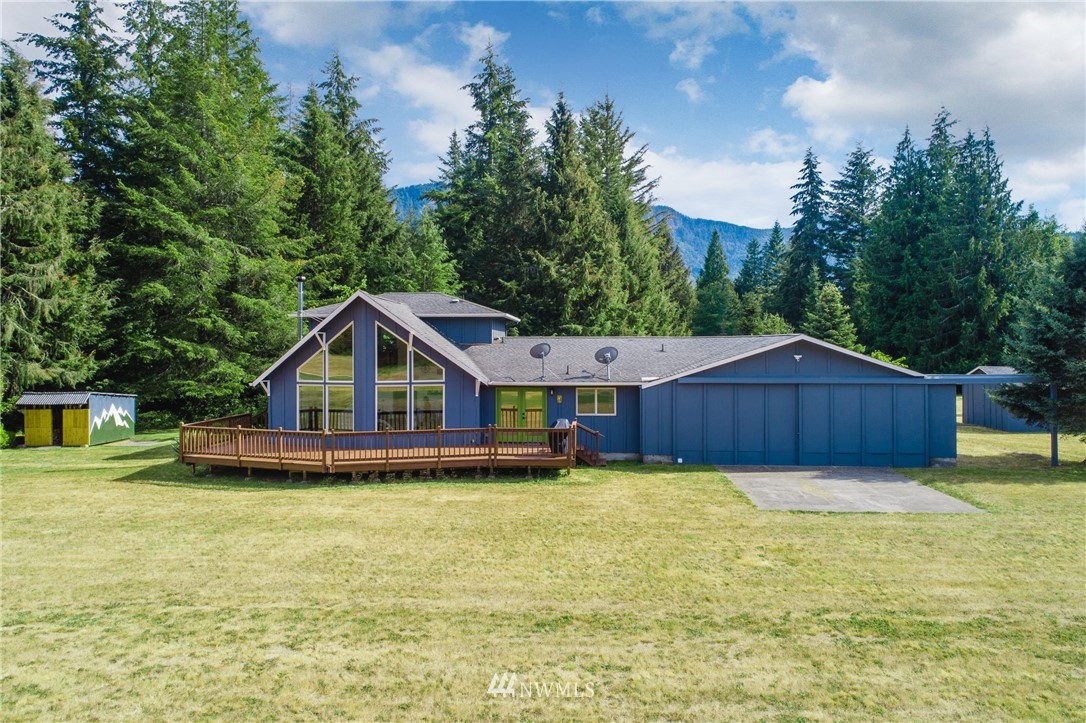 180 Shelton Road Randle, WA 98377 - Photo 1 of 38 Gallery Image 1