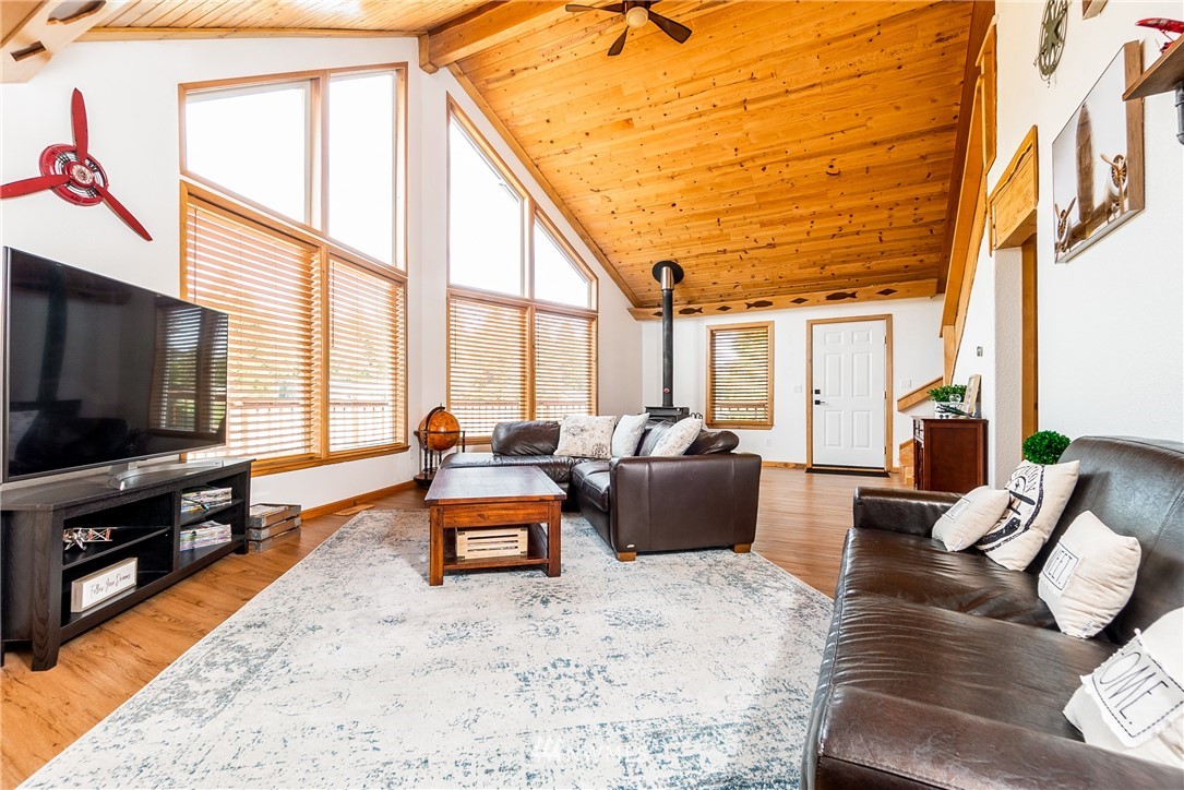 180 Shelton Road Randle, WA 98377 - Photo 17 of 38 Gallery Image 17