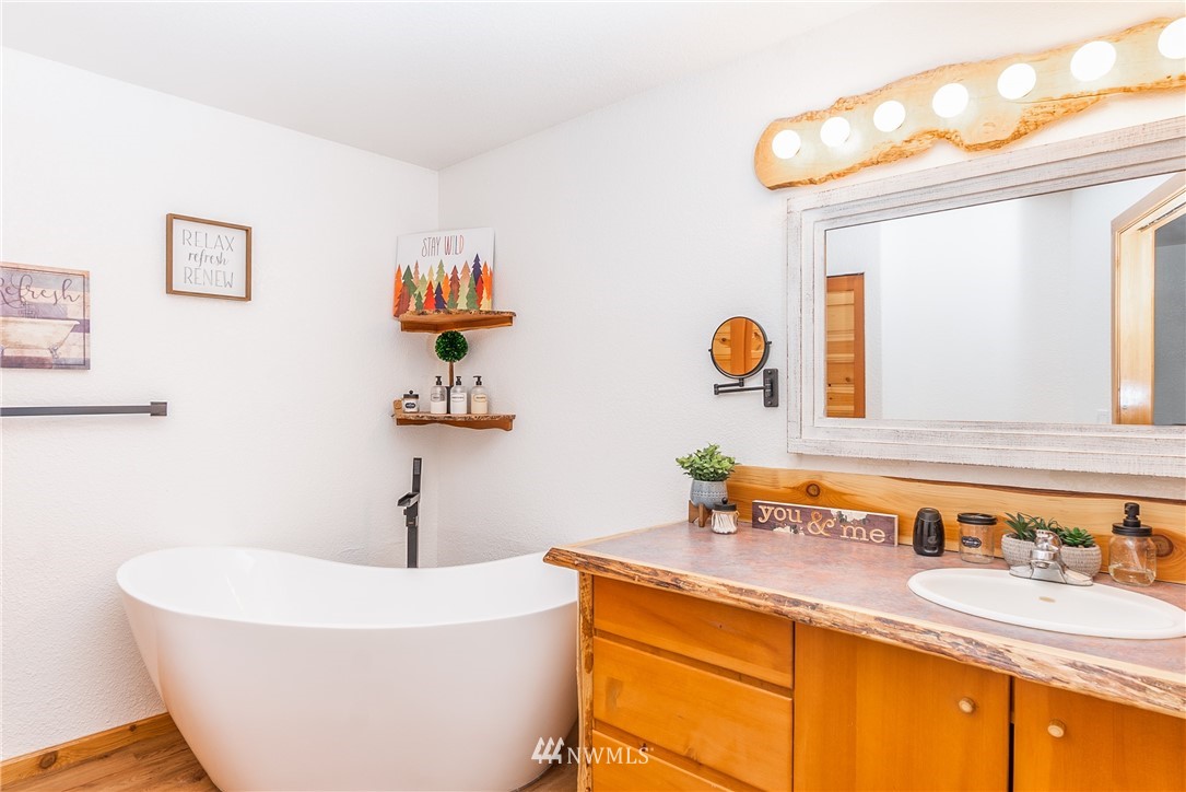 180 Shelton Road Randle, WA 98377 - Photo 25 of 38 Gallery Image 25