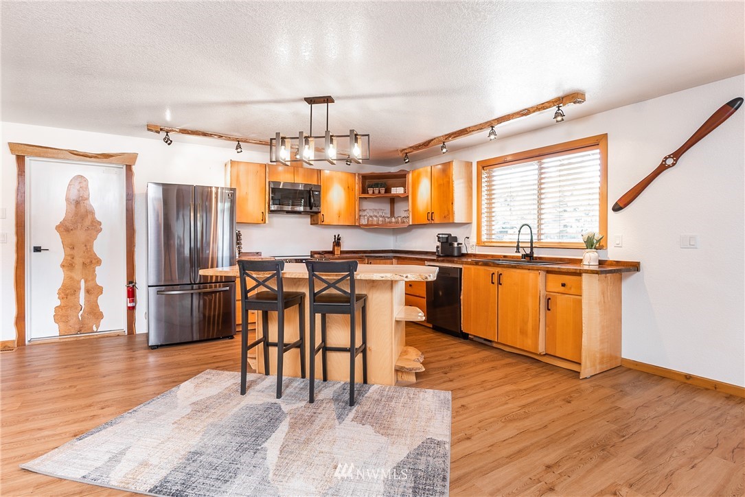 180 Shelton Road Randle, WA 98377 - Photo 5 of 38 Gallery Image 5