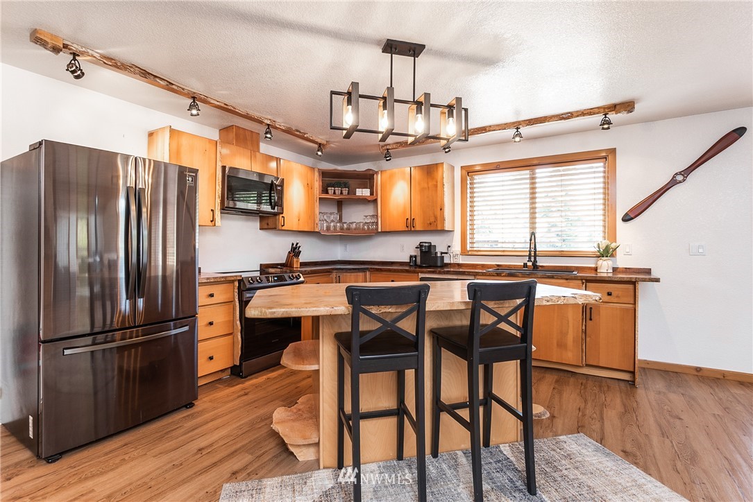180 Shelton Road Randle, WA 98377 - Photo 7 of 38 Gallery Image 7