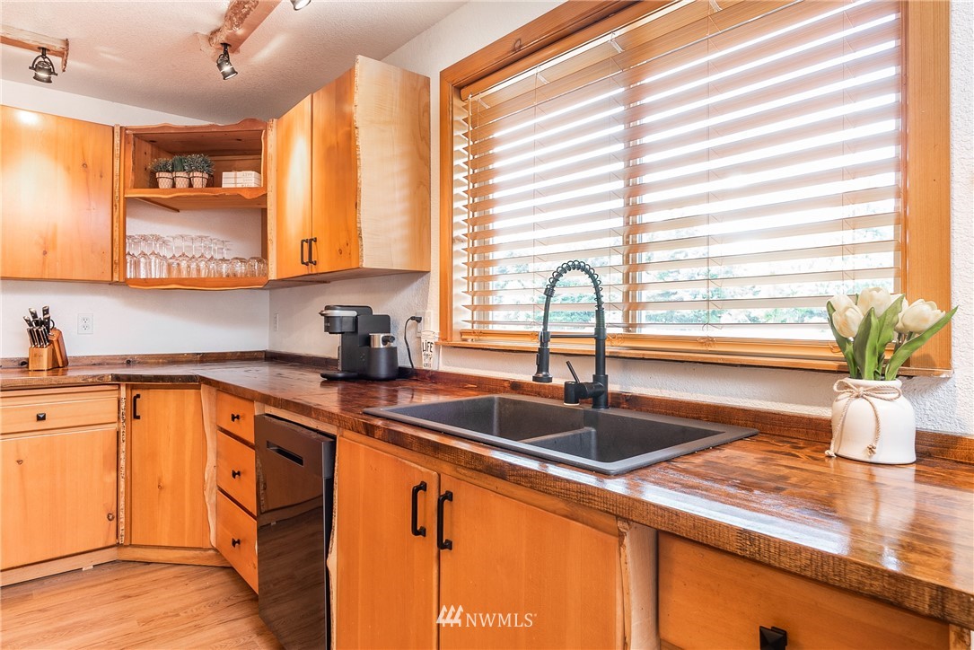 180 Shelton Road Randle, WA 98377 - Photo 8 of 38 Gallery Image 8