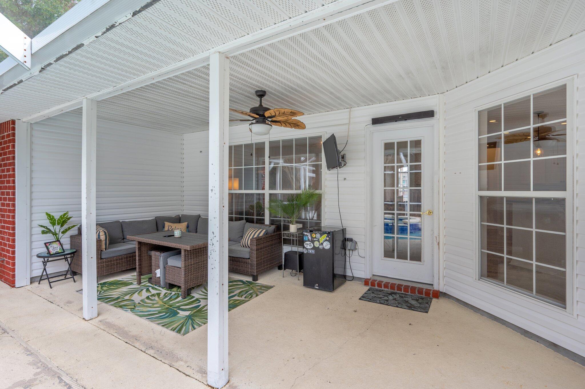 730 Denise Drive Crestview, FL 32536 - Photo 33 of 40 a view of front door and porch