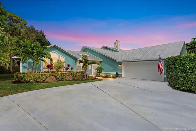 $1,495,000 | 919 Southwest Catalina Street, Palm City, FL 34990