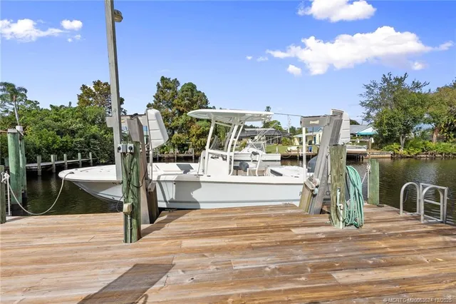 $1,495,000 | 919 Southwest Catalina Street, Palm City, FL 34990